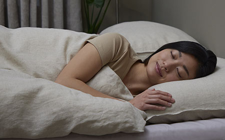 Kühlende Schlaftipps für warme Nächte
