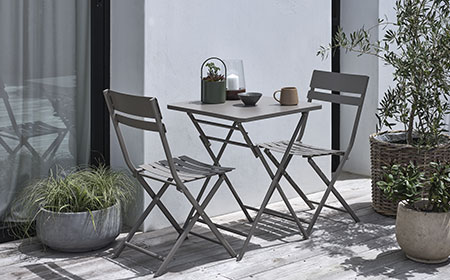 Comment décorer votre balcon ou petite terrasse