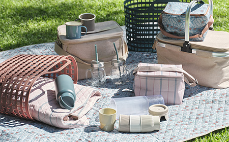 Essenziali per l'outdoor: il necessario per il campeggio, i picnic e i festival