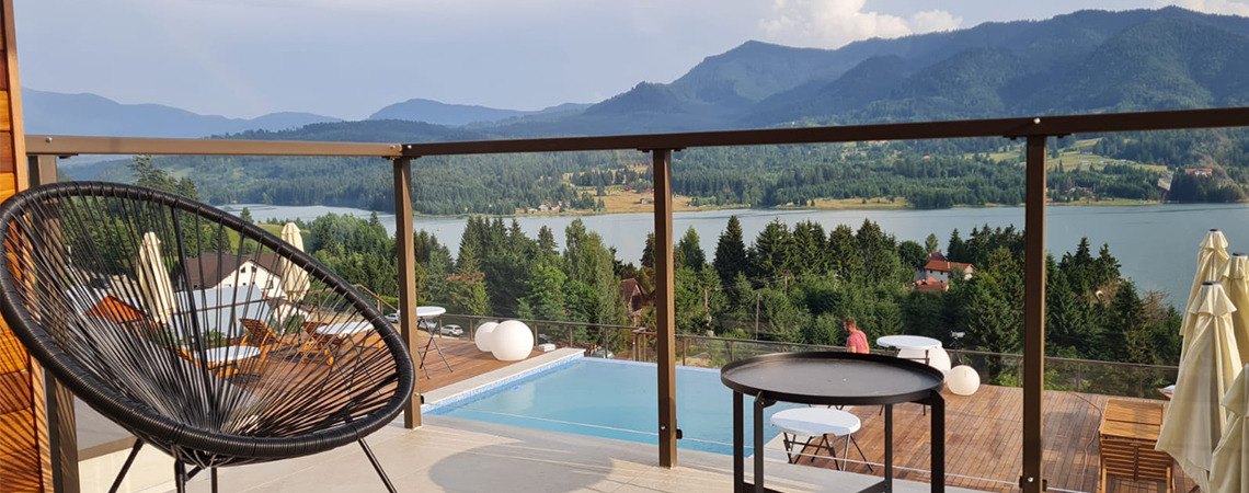 Panoramic - Vivid views and cozy comfort Panoramic - Vivid views and cozy comfort