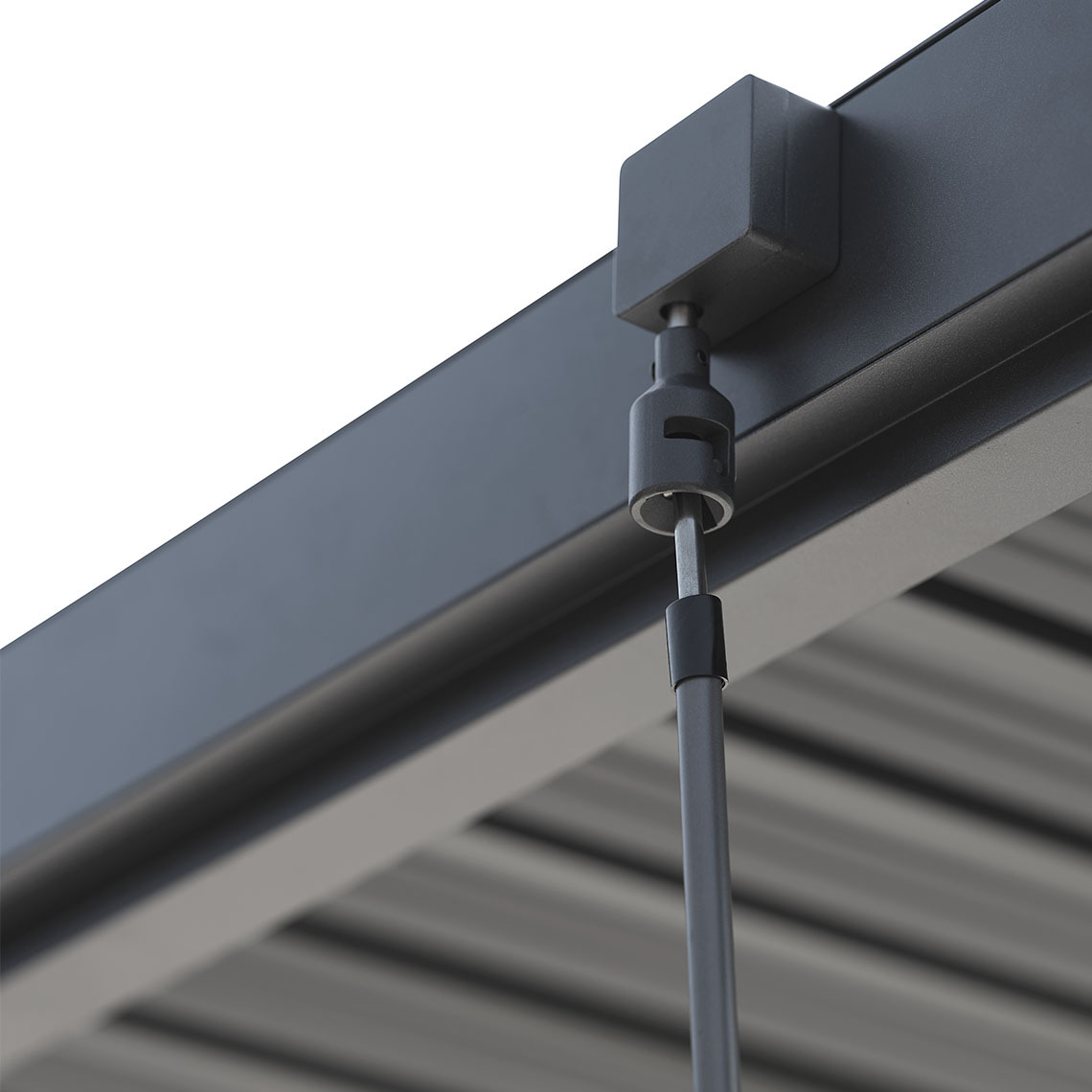 Pergola en métal avec toit et lames de toit ajustables
