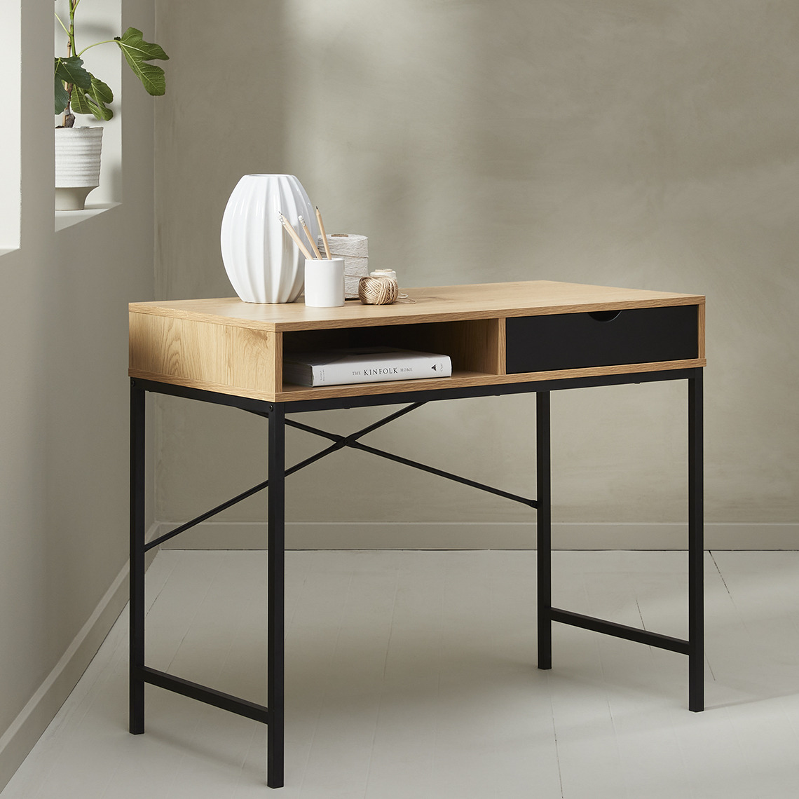 Bureau TRAPPEDAL Petit bureau avec espace de rangement intégré