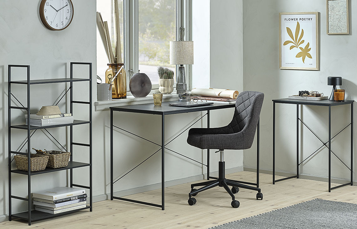 PEBRINGE Bürostuhl sowie ASTRUP Schreibtische und Regaleinheit Bürostuhl mit niedriger Rückenlehne im Homeoffice