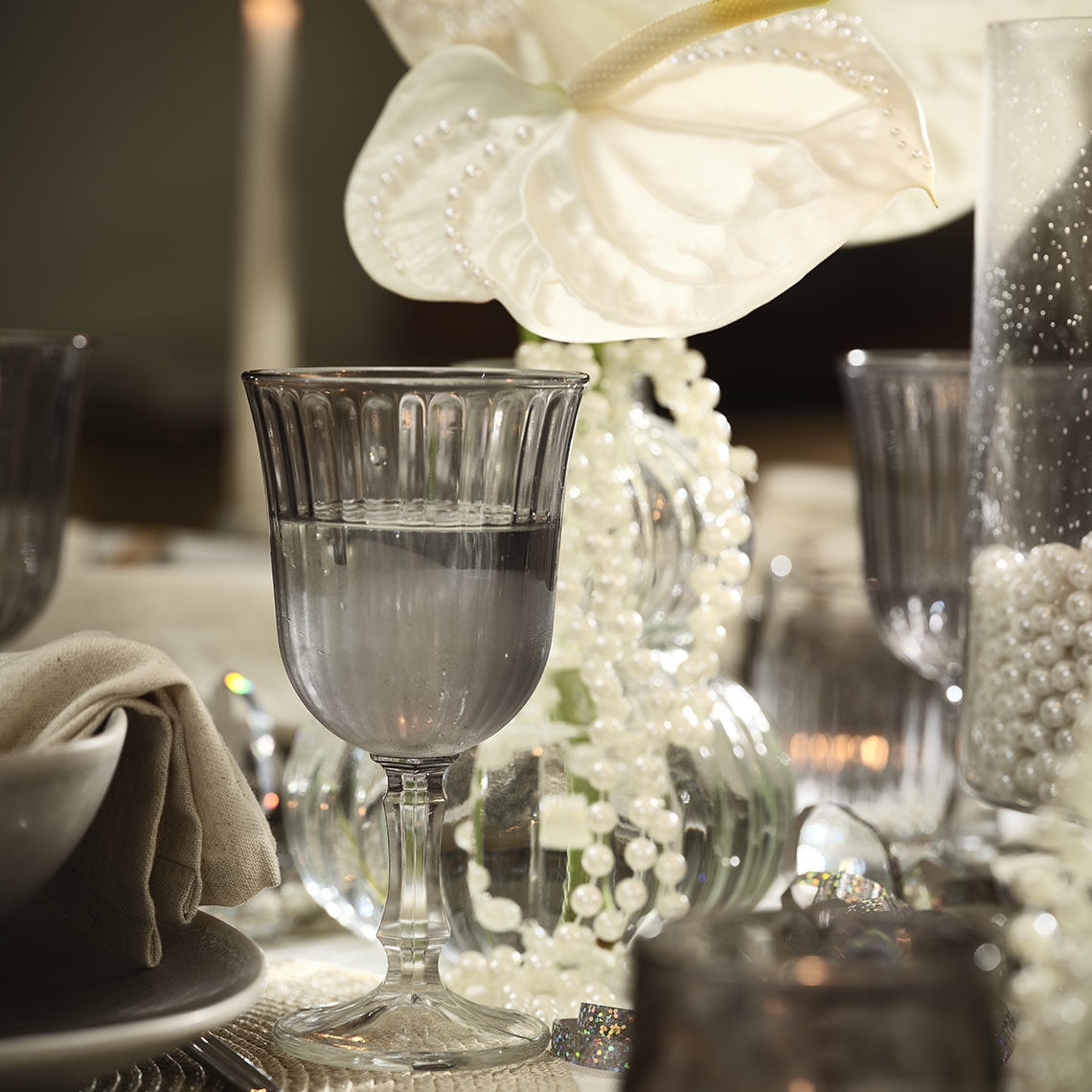 Calice FRIDOLIN Bicchiere da vino su tavola apparecchiata